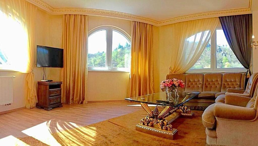 Ferienwohnung Fantasy Karlsbad Exterior foto